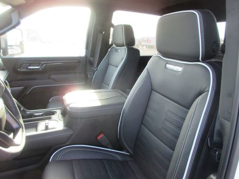 New 2026 GMC Sierra 2500 AT4X image 13