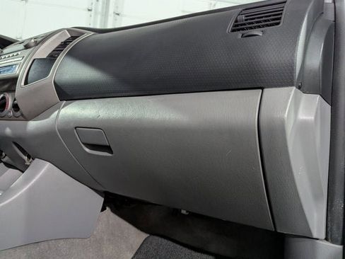 Used 2005 Toyota Tacoma PreRunner image 23