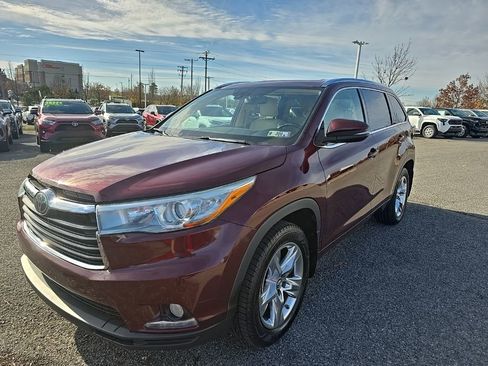 Used 2016 Toyota Highlander Limited Platinum image 3