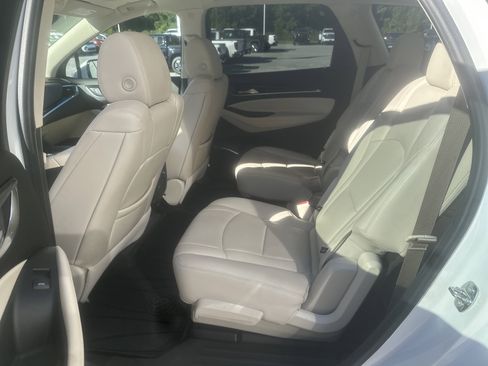 Used 2022 Buick Enclave Essence w/ Experience Buick Package image 13