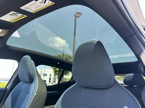 New 2026 Volvo EX30 Plus w/ Climate Package image 24