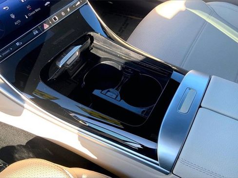 Used 2025 Mercedes-Benz C 300 4MATIC Sedan image 13