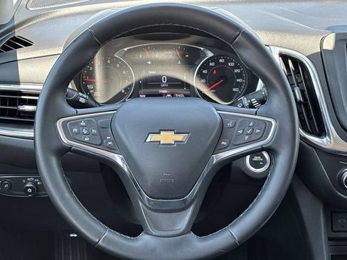 Used 2023 Chevrolet Equinox LT FWD image 13