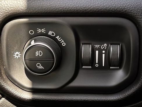 Used 2024 RAM 2500 Laramie image 28