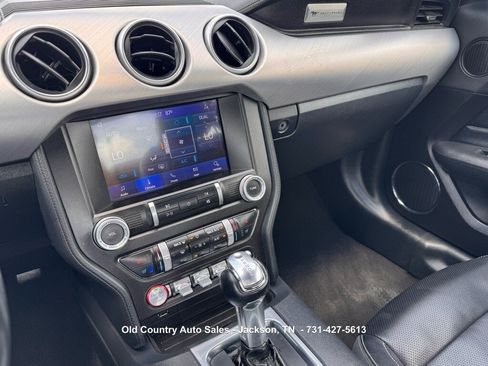 Used 2021 Ford Mustang Premium RWD image 17