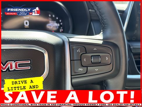 Used 2024 GMC Yukon SLT w/ SLT Premium Package image 30