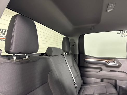 Used 2023 Chevrolet Silverado 1500 LT image 25