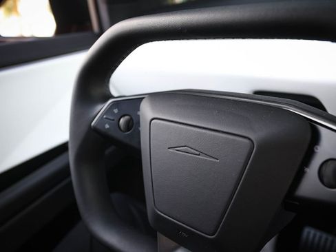 Used 2024 Tesla Cybertruck AWD Crew Cab image 24
