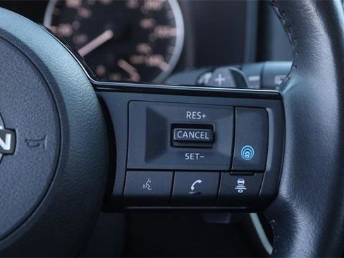 Used 2023 Nissan Rogue SV w/ SV Premium B Package image 14