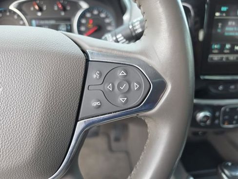 Used 2019 Chevrolet Traverse LT FWD image 32