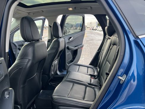 Used 2022 Ford Escape Titanium w/ Class II Trailer Tow Package image 35