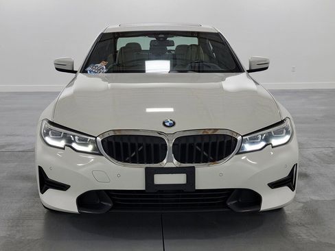 Used 2021 BMW 330i xDrive Sedan w/ Premium Package AWD/4WD image 3