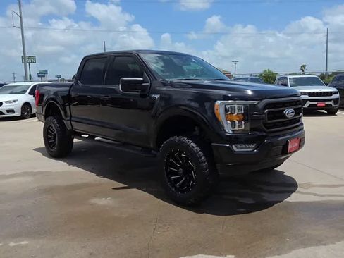 Used 2022 Ford F150 XLT w/ Equipment Group 302A High RWD image 2