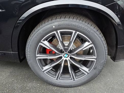 New 2026 BMW X5 xDrive40i w/ M Sport Package AWD/4WD image 8