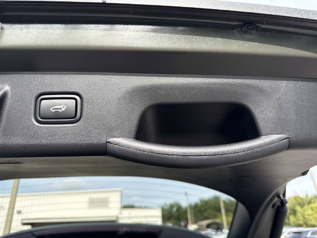 Used 2025 Hyundai Tucson SEL FWD image 12