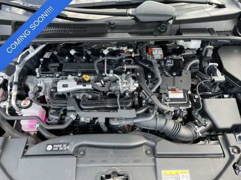 Used 2024 Toyota Prius LE FWD image 30