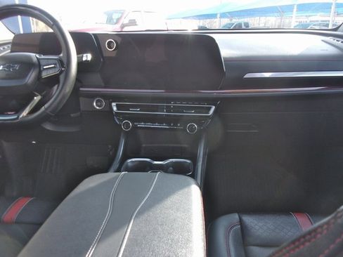 Used 2024 Chevrolet Traverse RS w/ LPO, Floor Liner Package image 21