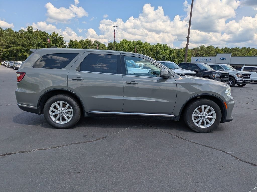 Used 2021 Dodge Durango SXT w/ 3rd Row Seating Group RWD image 3