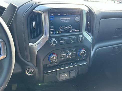 Used 2022 Chevrolet Silverado 1500 LT image 22