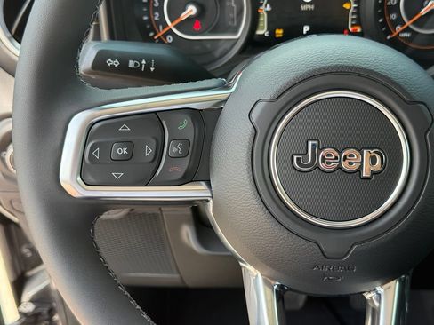 New 2026 Jeep Wrangler Unlimited Sahara AWD/4WD image 14