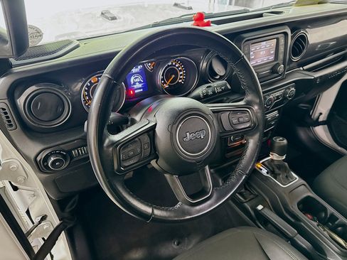 Used 2021 Jeep Wrangler Unlimited Sport AWD/4WD image 21