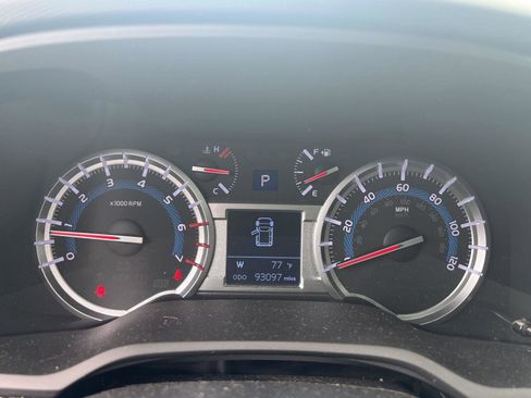 Used 2018 Toyota 4Runner Limited AWD/4WD image 13