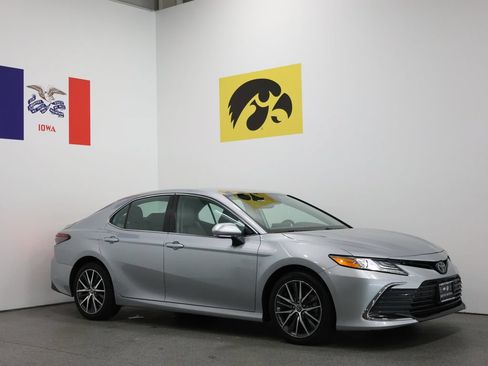 Used 2023 Toyota Camry XLE w/ Cold Weather Package AWD/4WD image 1
