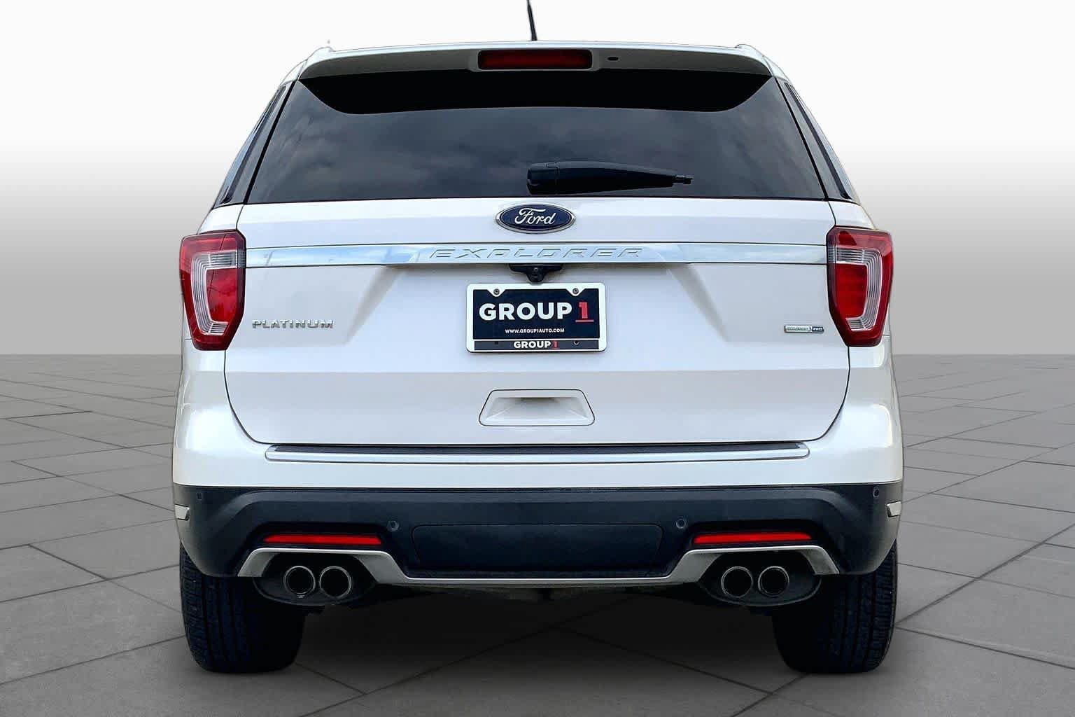 Used 2019 Ford Explorer Platinum AWD/4WD image 4
