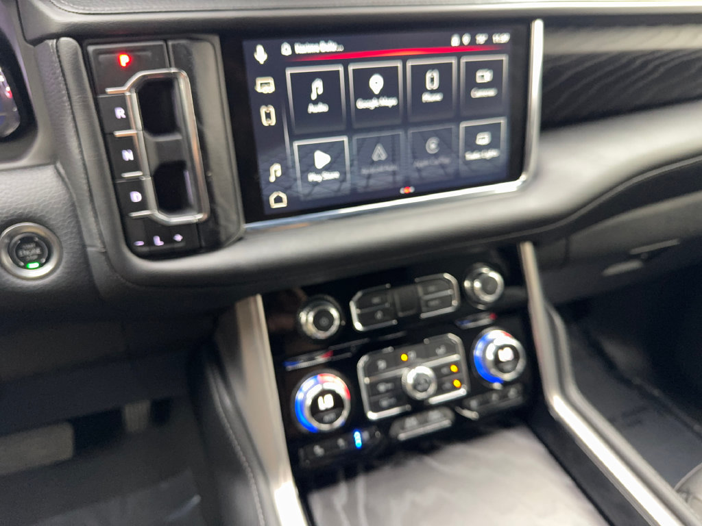 Used 2024 GMC Yukon Denali RWD image 71