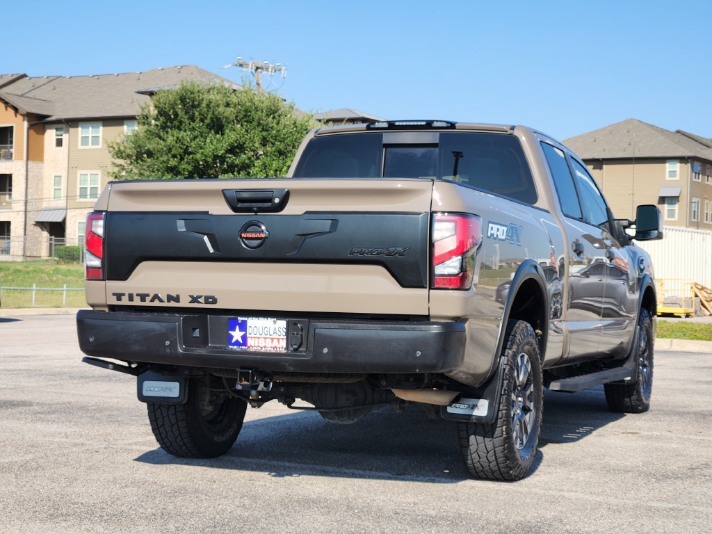 Used 2021 Nissan Titan PRO-4X w/ Pro-4x Convenience Package AWD/4WD image 4