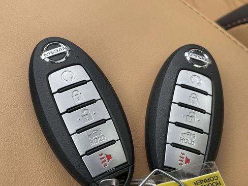 Used 2023 Nissan Sentra SV w/ SV Premium Package image 33