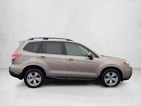 Used 2015 Subaru Forester 2.5i Limited image 4