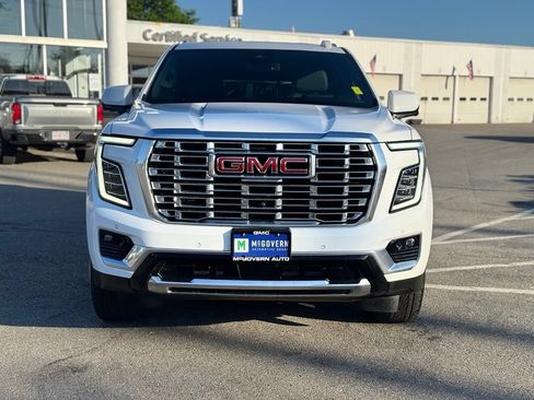 Used 2026 GMC Yukon XL Denali w/ Sun & Power Step Package AWD/4WD image 10