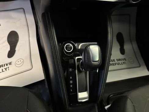 Used 2020 Nissan Kicks SR w/ Exterior Package FWD image 14
