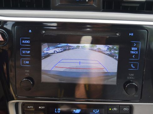 Used 2019 Toyota Corolla LE FWD image 23