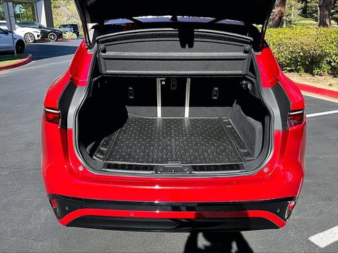 Used 2024 Jaguar F-PACE R-Dynamic S image 22