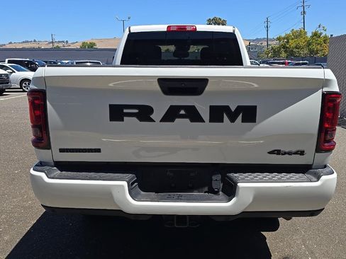 Used 2025 RAM 2500 Big Horn AWD/4WD image 5