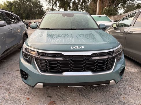 Certified 2025 Kia Seltos EX w/ EX Sunroof Package FWD image 7