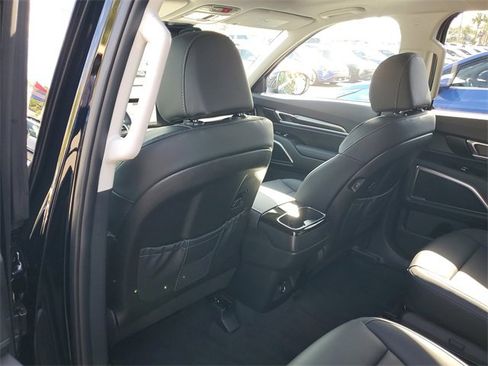 New 2025 Kia Telluride S image 17