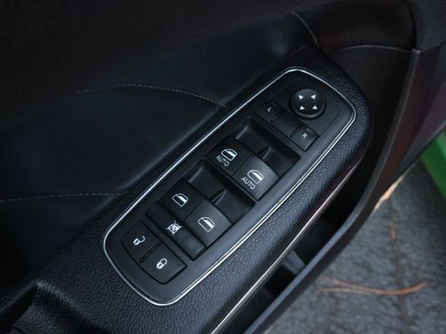 Used 2015 Dodge Charger R/T Scat Pack w/ Beats Audio Group RWD image 29