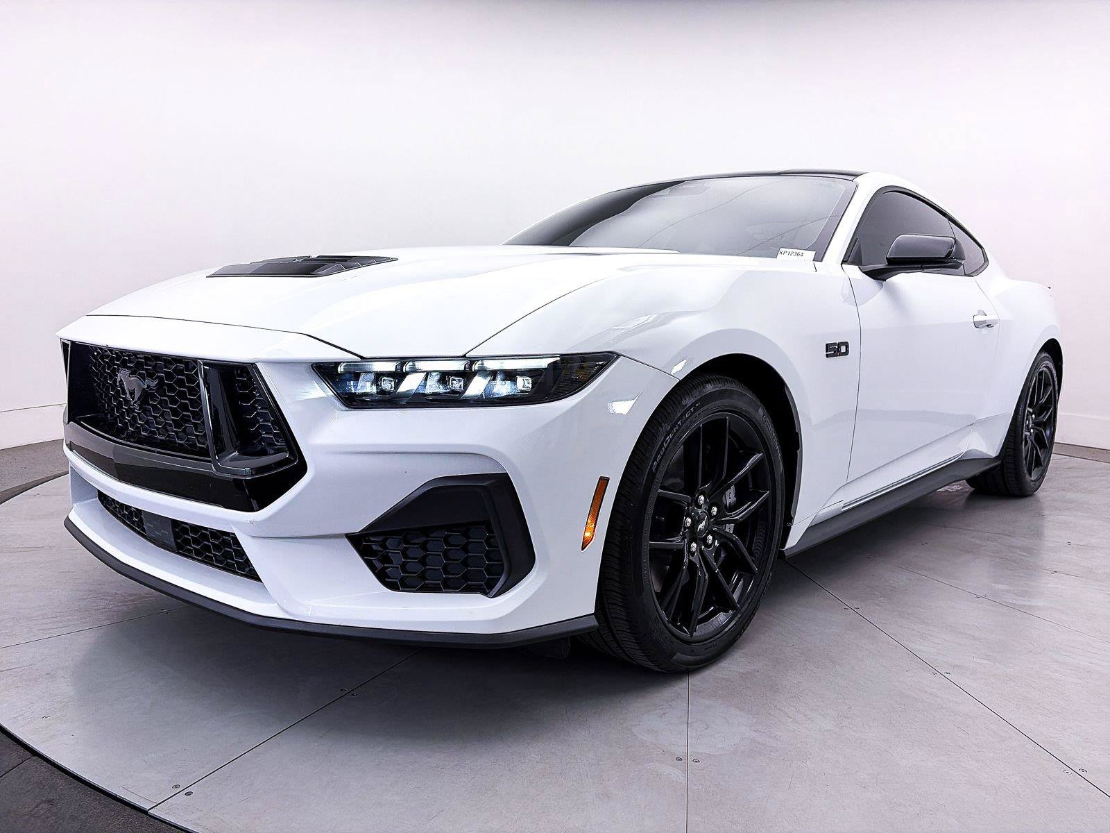 Used 2025 Ford Mustang GT Premium RWD image 16