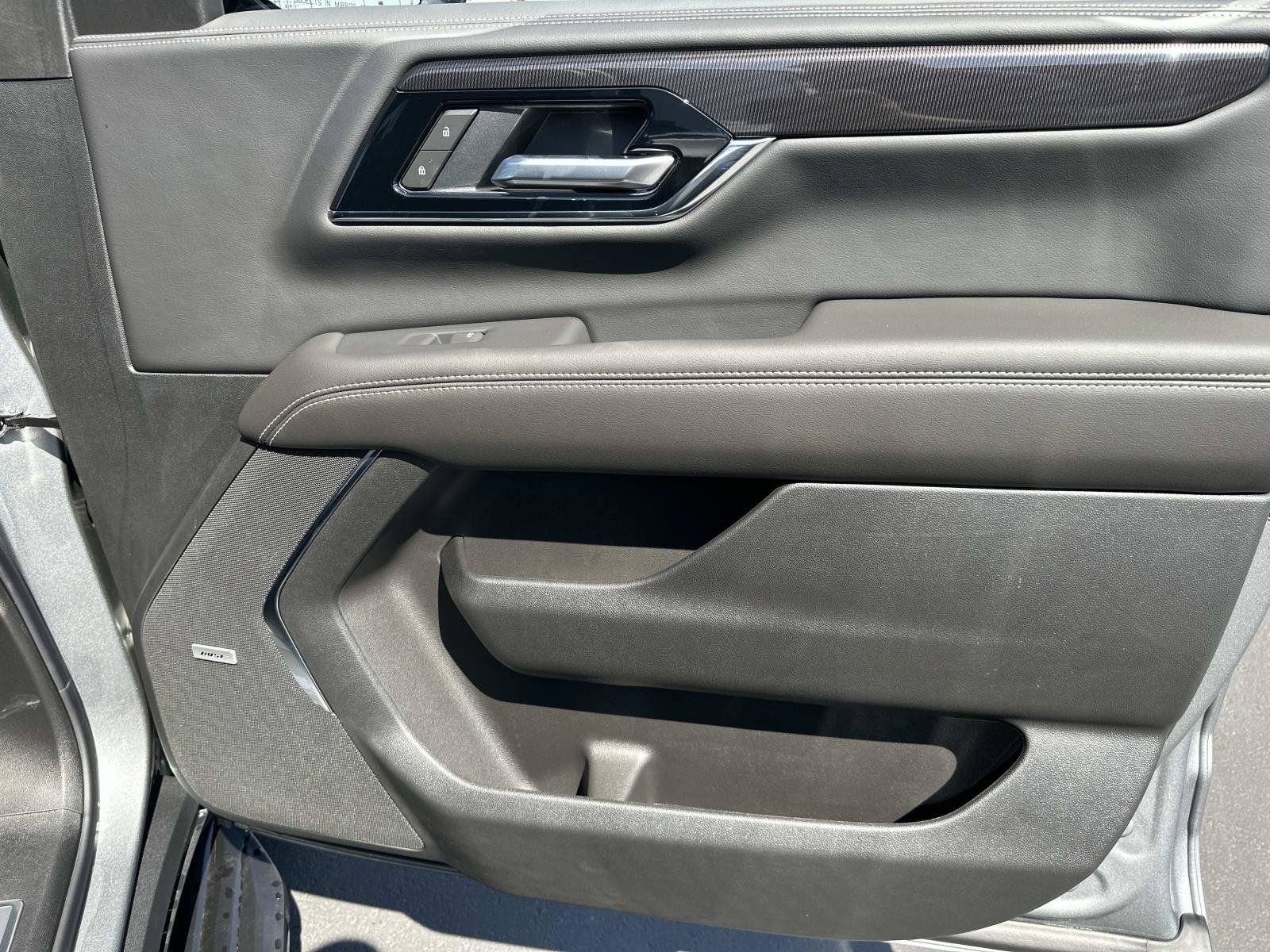 New 2026 GMC Yukon Elevation w/ Elevation Premium Package AWD/4WD image 28