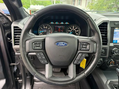 Used 2018 Ford F150 XLT w/ Equipment Group 302A Luxury AWD/4WD image 20