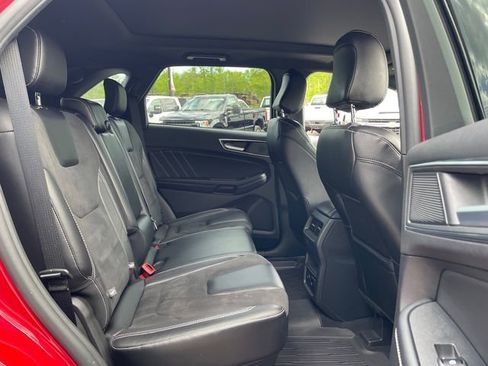 Used 2024 Ford Edge ST w/ Equipment Group 401A AWD/4WD image 15