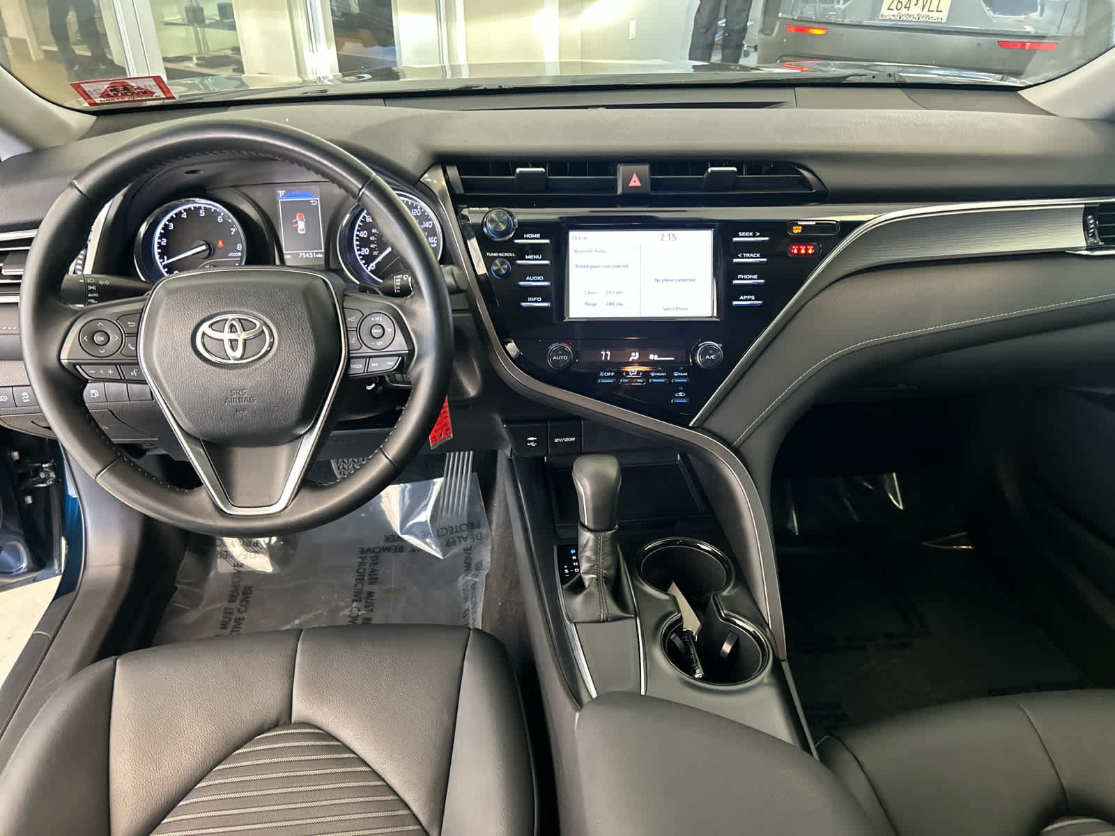 Used 2018 Toyota Camry SE FWD image 17