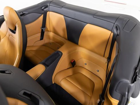 Used 2019 Ferrari Portofino image 43