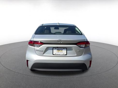 Used 2025 Toyota Corolla LE FWD image 12