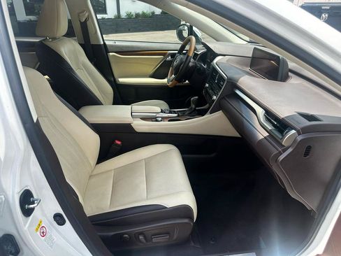 Used 2018 Lexus RX 350 FWD w/ Premium Package image 16