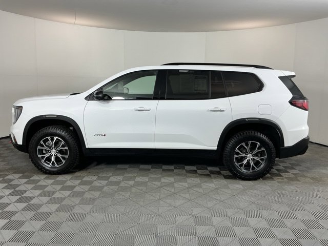 Used 2025 GMC Acadia AT4 w/ Luxury Package AWD/4WD image 8