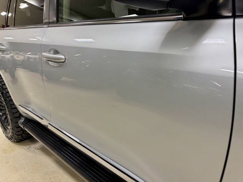 Used 2016 Toyota Land Cruiser image 18